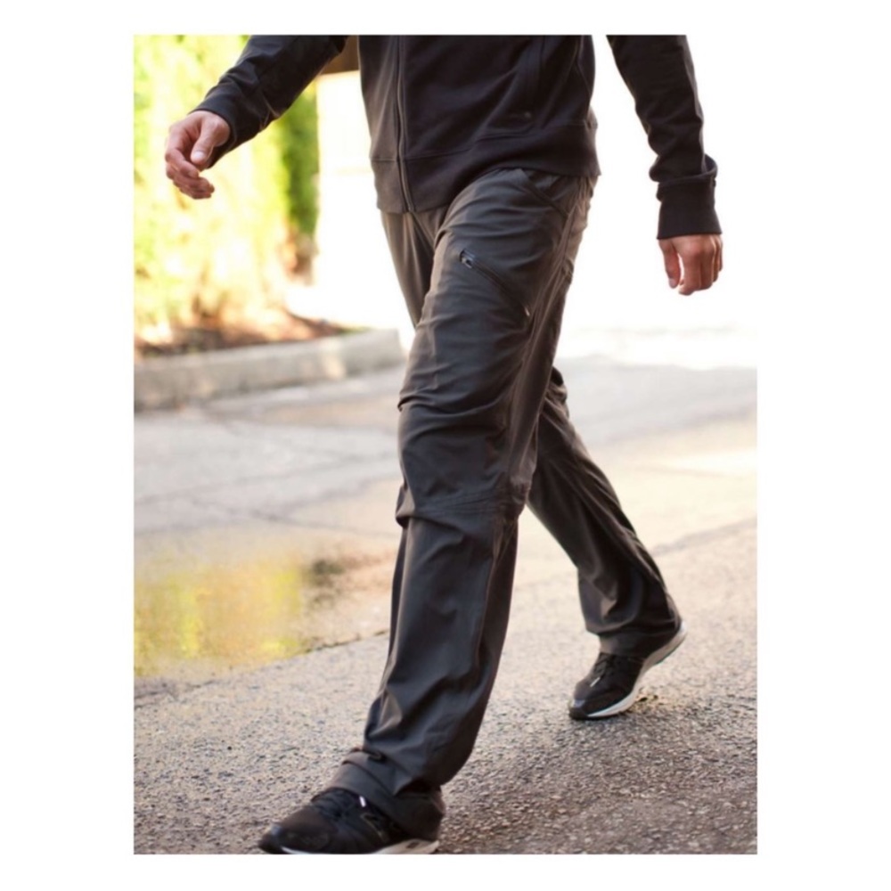 Lululemon Lined Seawall Track Pant in Soot Grey medium